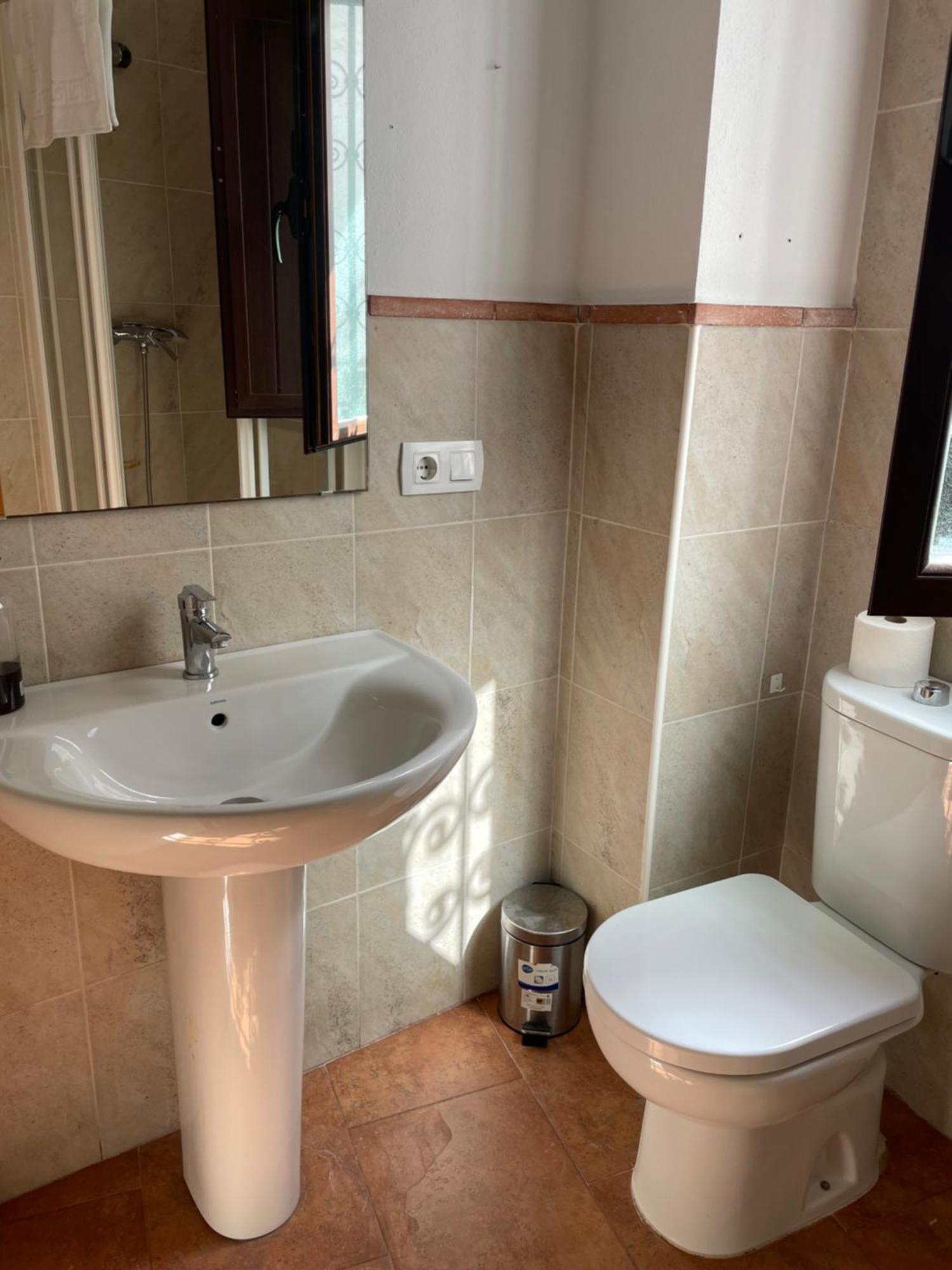 Apartmán Al-Mansur Granada Pokoj fotografie